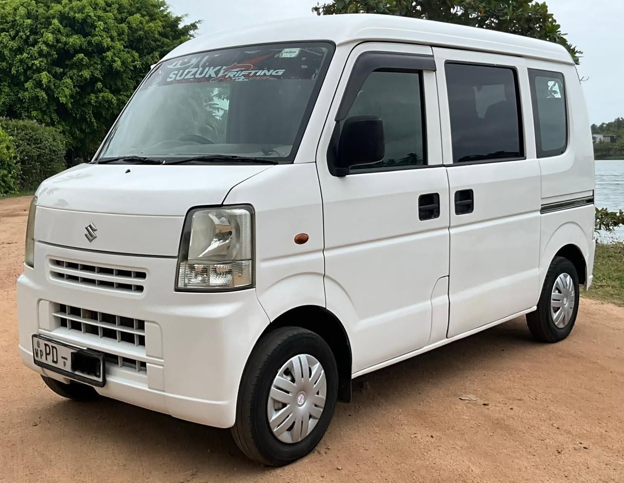 SUZUKI EVERY REG 2011