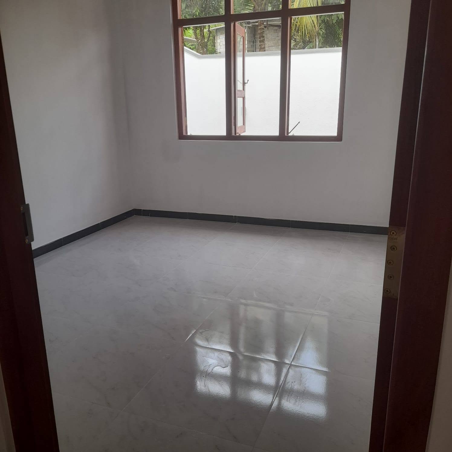 හෝමාගම බේරුකැටිය අගනා නිවසක් විකීනීමට