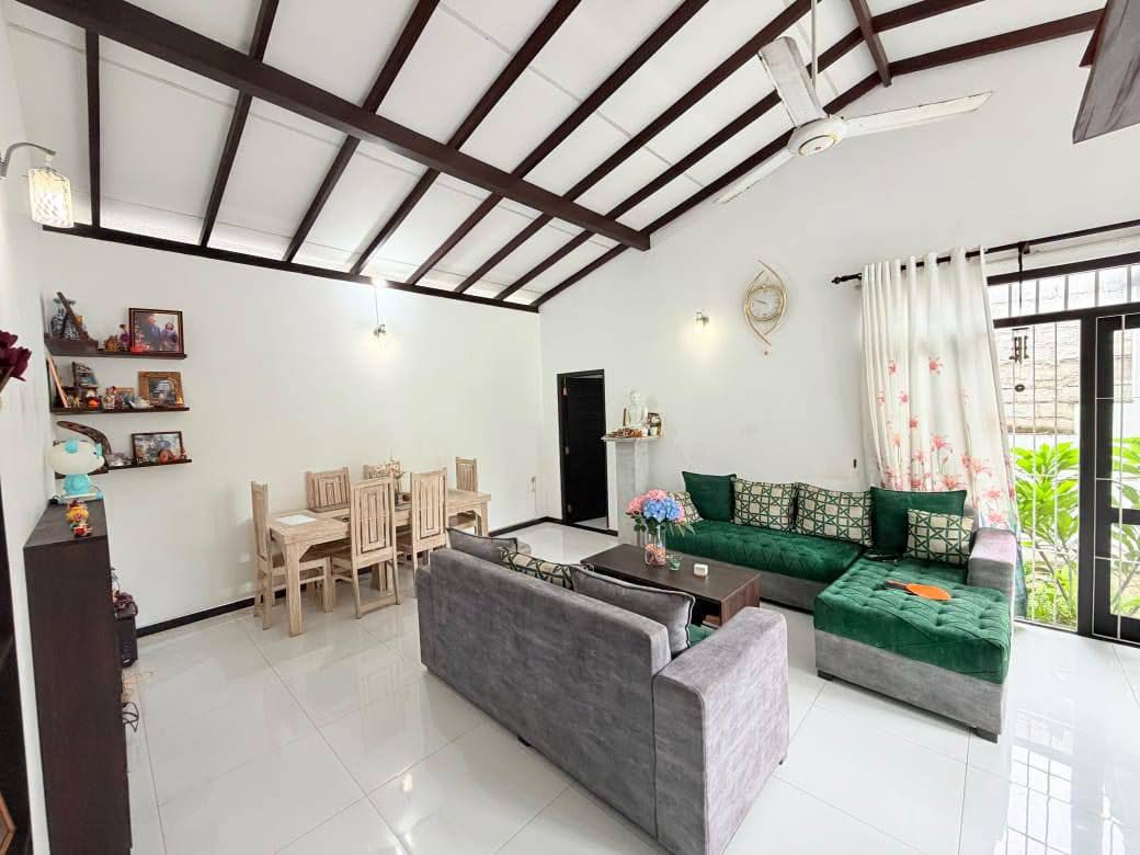 පිලියන්දල මඩපාත ජබුරලිය නිවසක් විකිනිමට