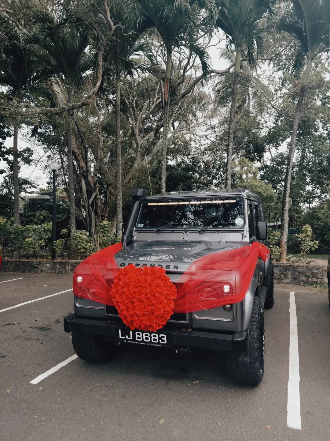 Choose from our selection of Defenders & wedding packages that match your dream in luxury…