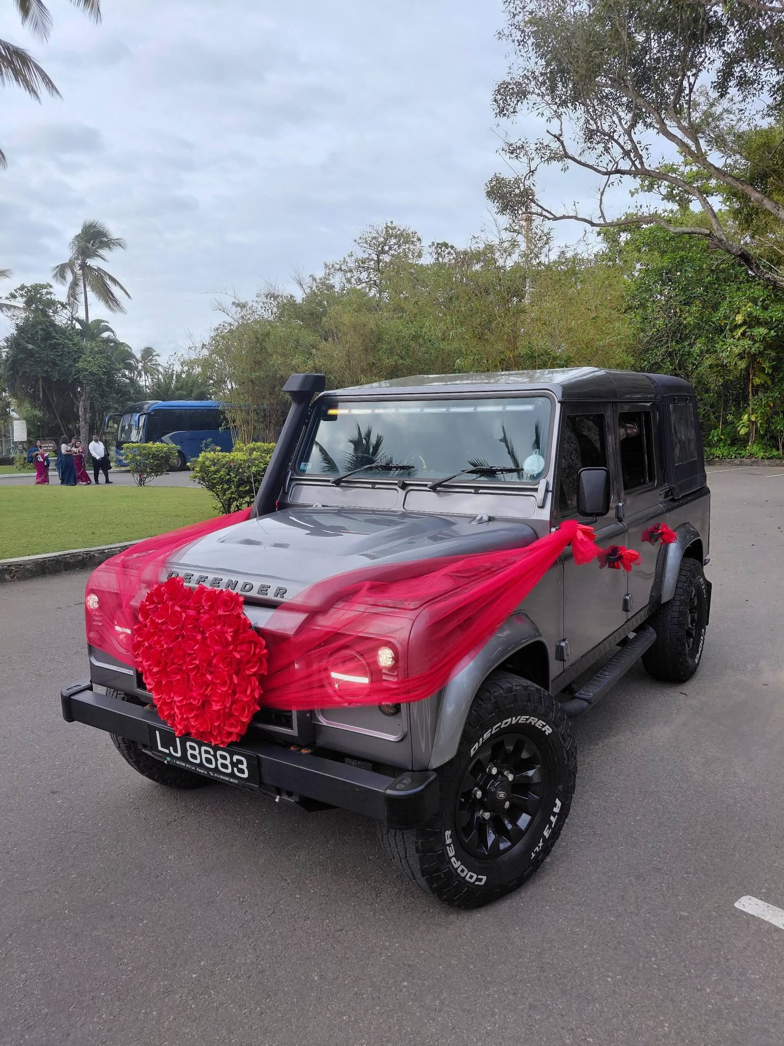 Choose from our selection of Defenders & wedding packages that match your dream in luxury…