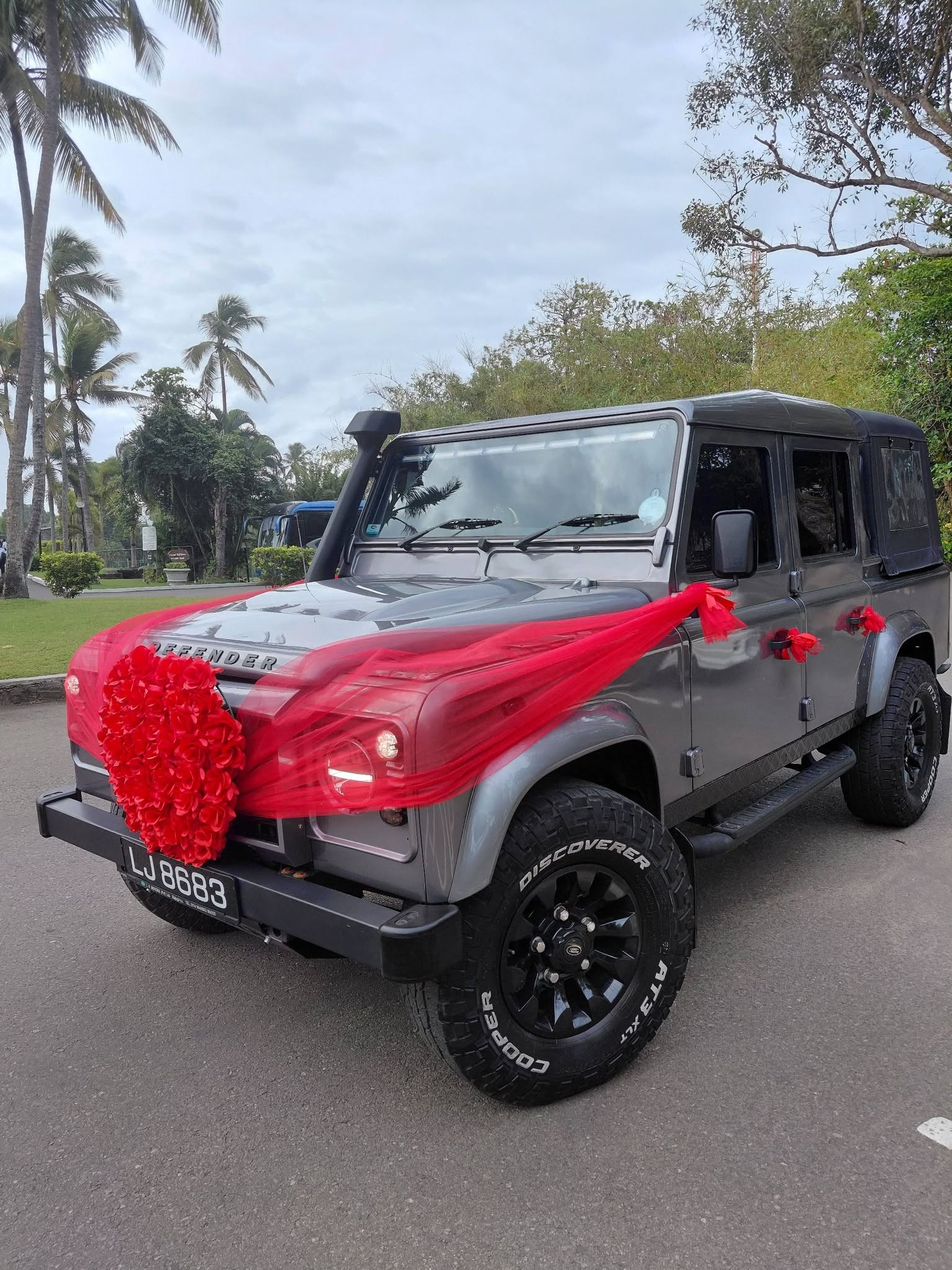 Choose from our selection of Defenders & wedding packages that match your dream in luxury…