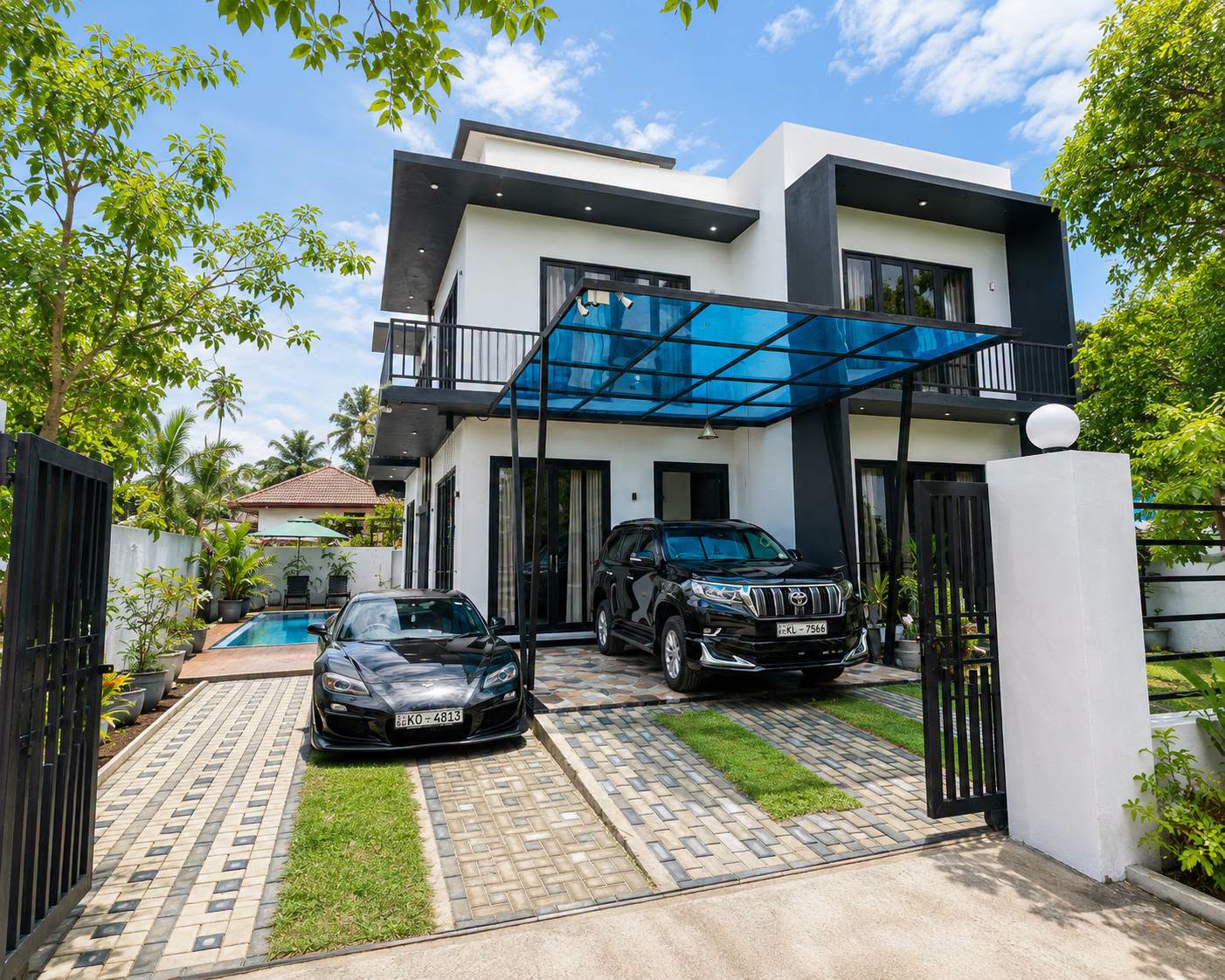 දලුවකොටුව, කොච්චිකඩේ – සුඛෝපභෝගී තෙමහල් නිවසක් විකිණීමට!