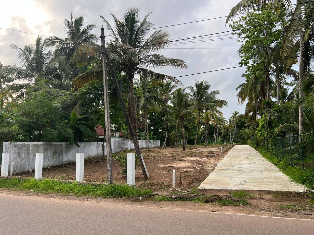 ගුවන්තොටුපළට සහ අධිවේගී මාර්ගයට ආසන්න ඉතාමත් අගනා ආයෝජන අවස්ථාවකි.