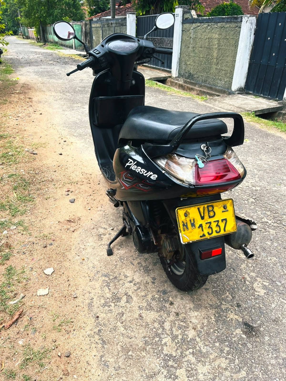 Hero Honda pleasure 2020