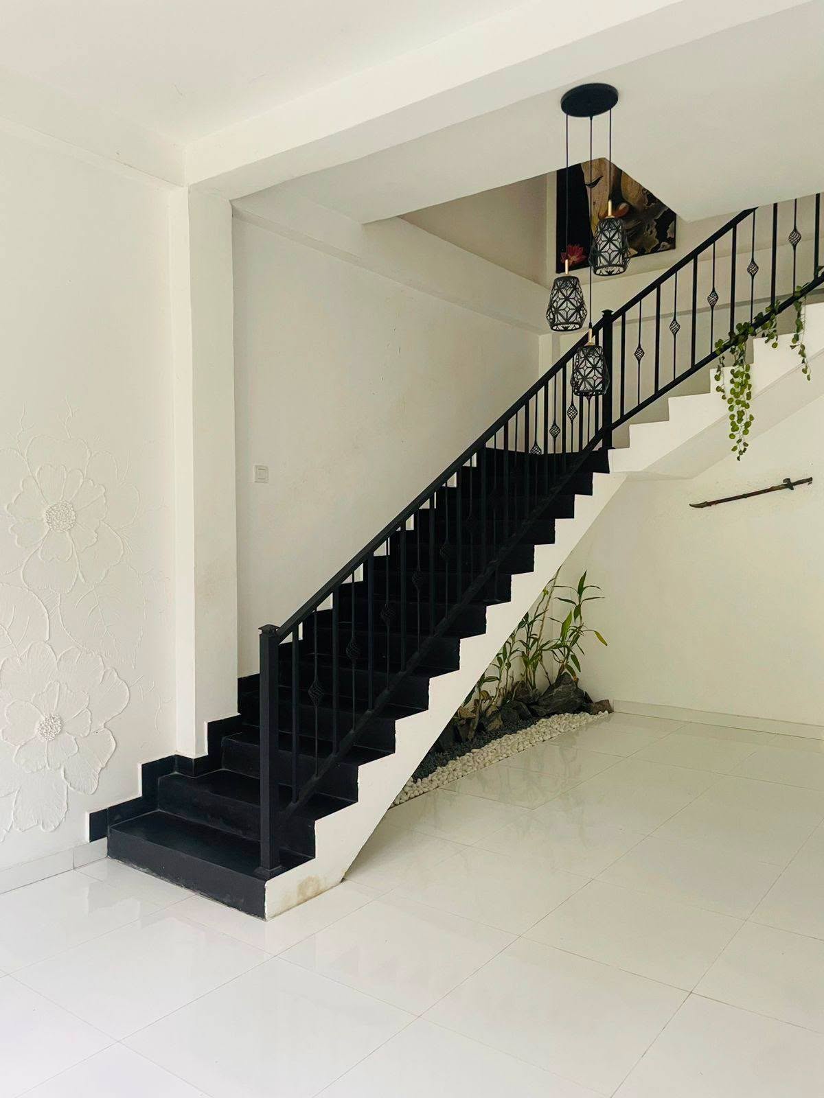 Two storye House with Land for Sale – Kesbewa
