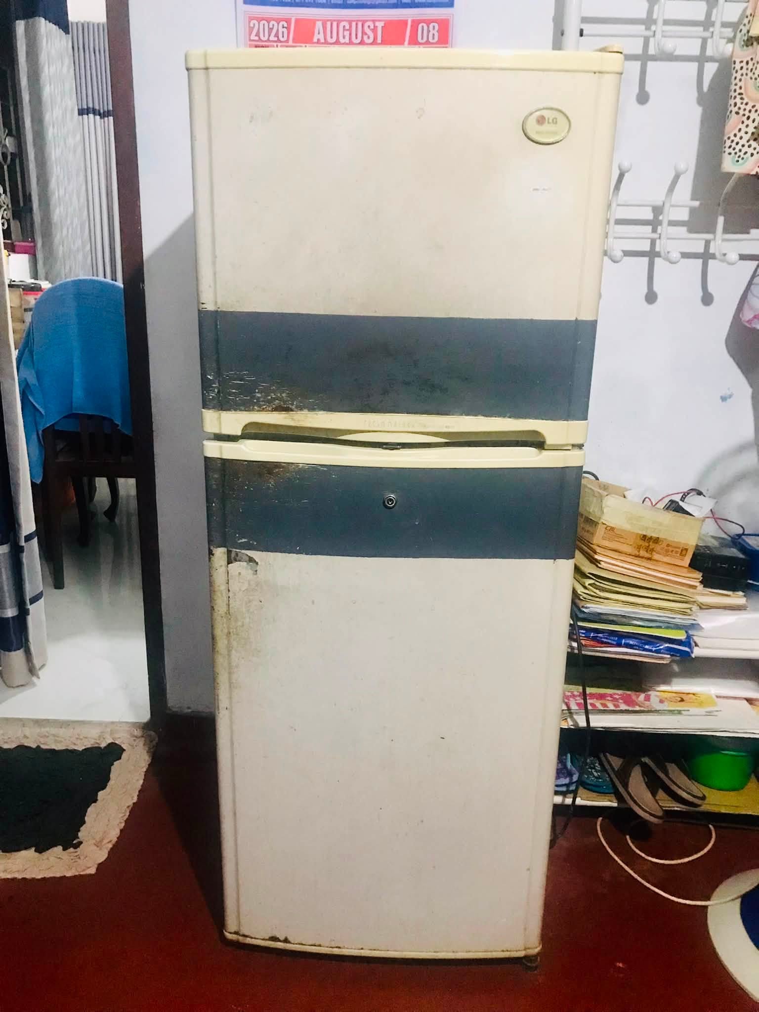 LG refrigerator double dooor (Used)