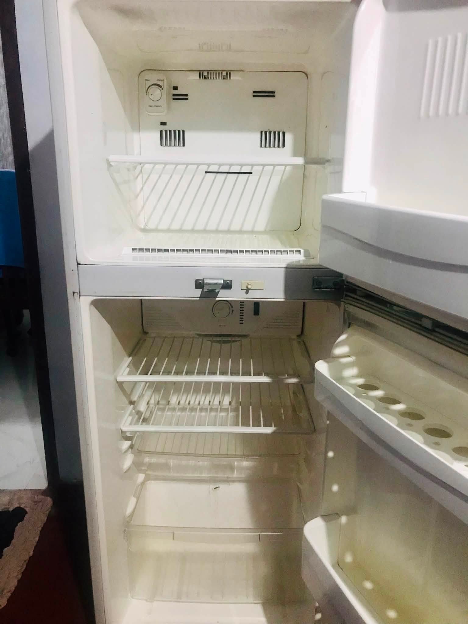 LG refrigerator double dooor (Used)