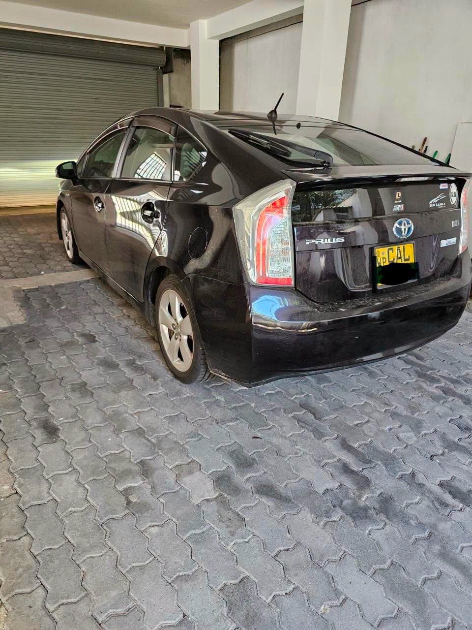 Toyota Prius – 3rd Generation | S Touring