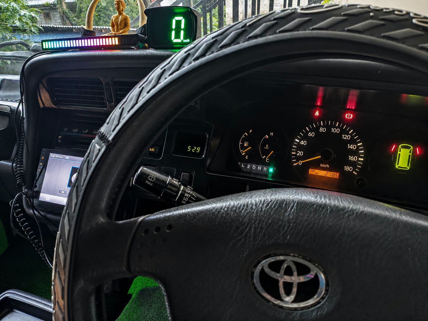 TOYOTA DOLPHIN LONG
