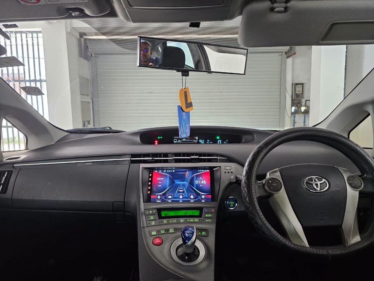 Toyota Prius – 3rd Generation | S Touring