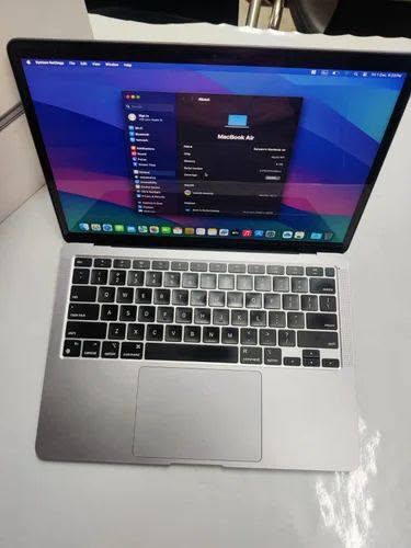 Apple MacBook Air M1  (13-inch)