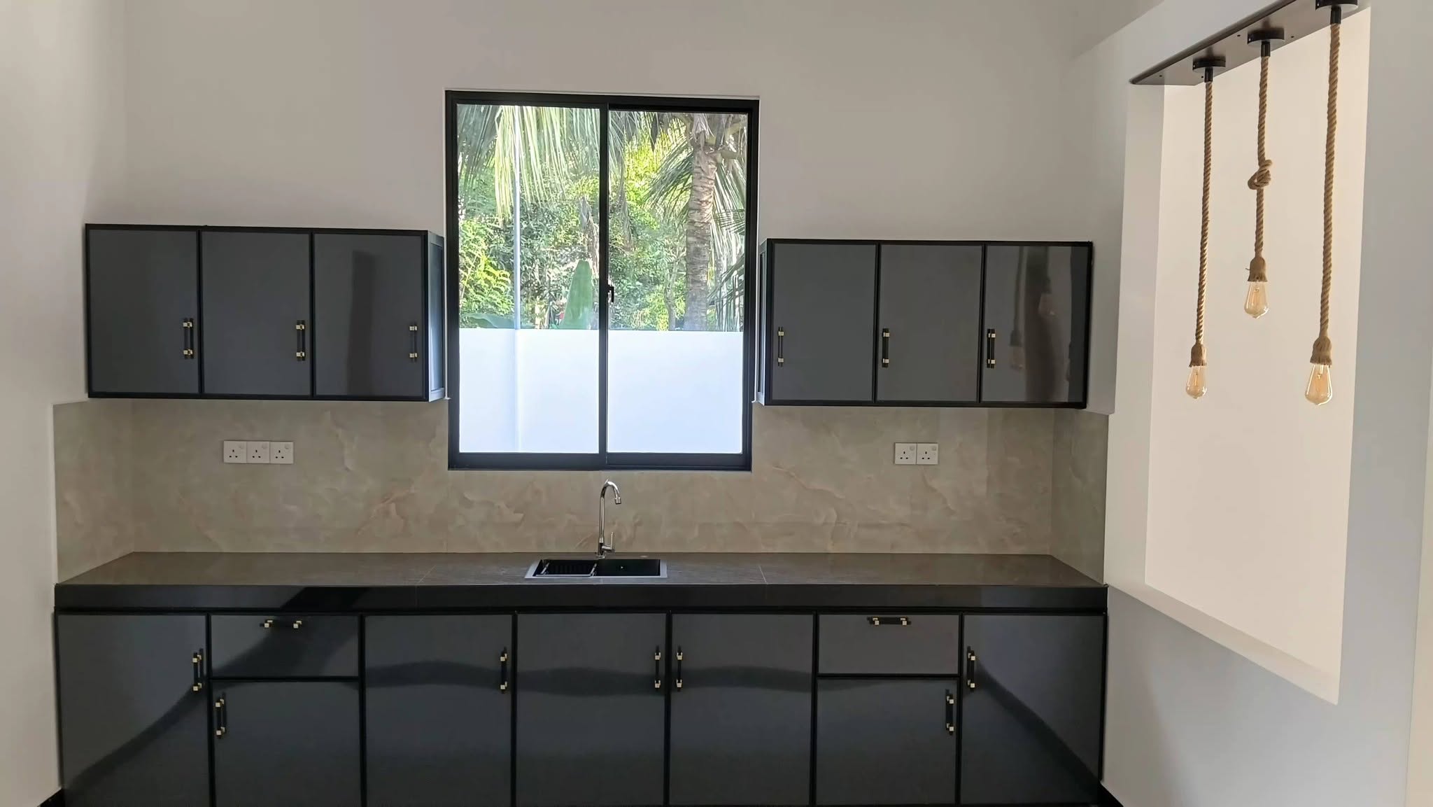 Brand New Luxury House For Sale In Gampaha,Udugampola