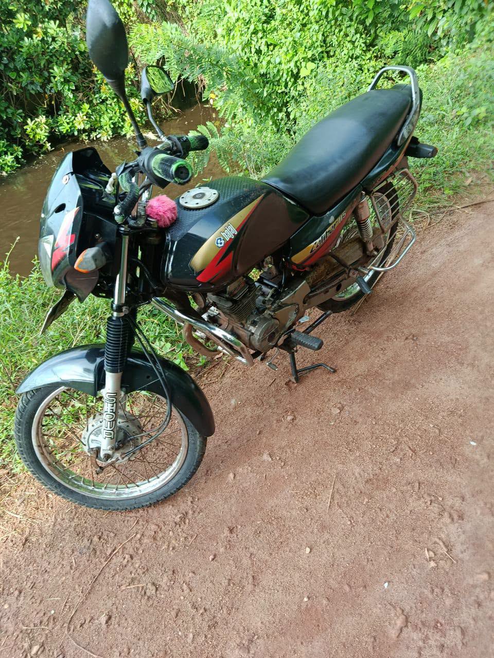bajaj caliber 115