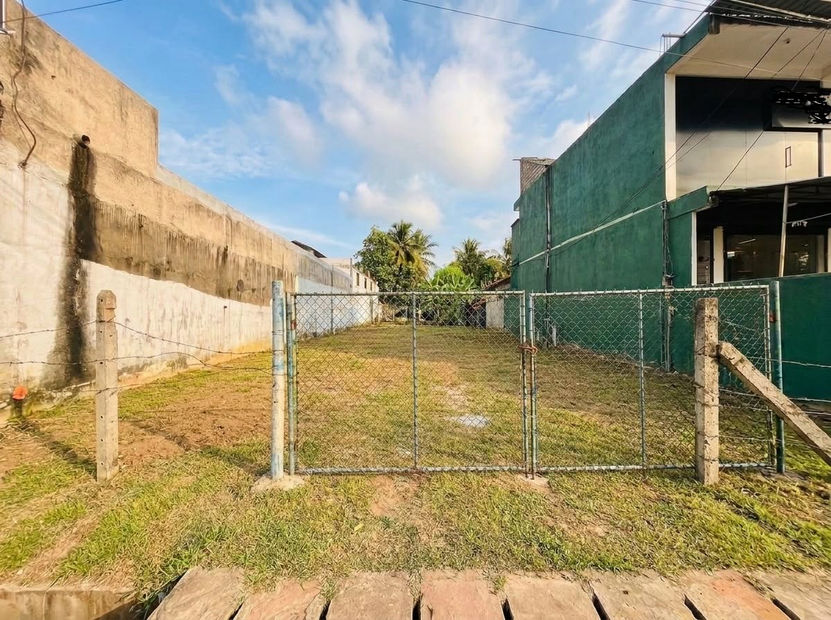 PRIME COMMERCIAL LAND FOR SALE – KURANA, NEGOMBO