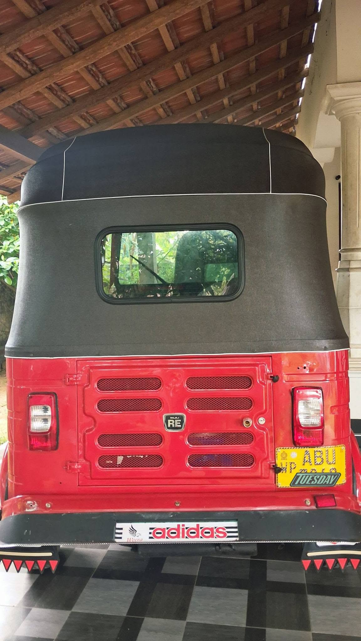 Bajaj RE 205 විකිණීමට