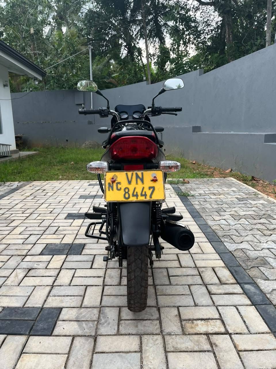 Bajaj Discovery 135
