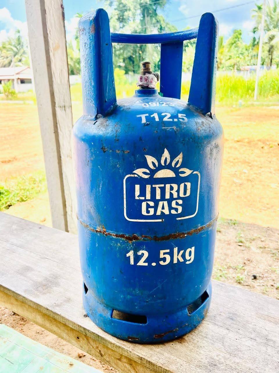 litro 12.5kg හිස් සිලින්ඩරයක් විකිණීමට