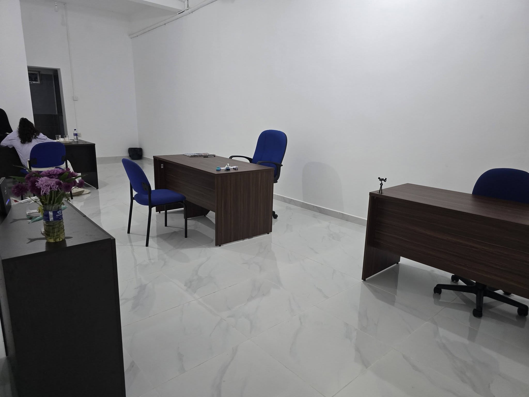 Office Space available in heart of Dehiwala (Hill Street) – 2nd Floor