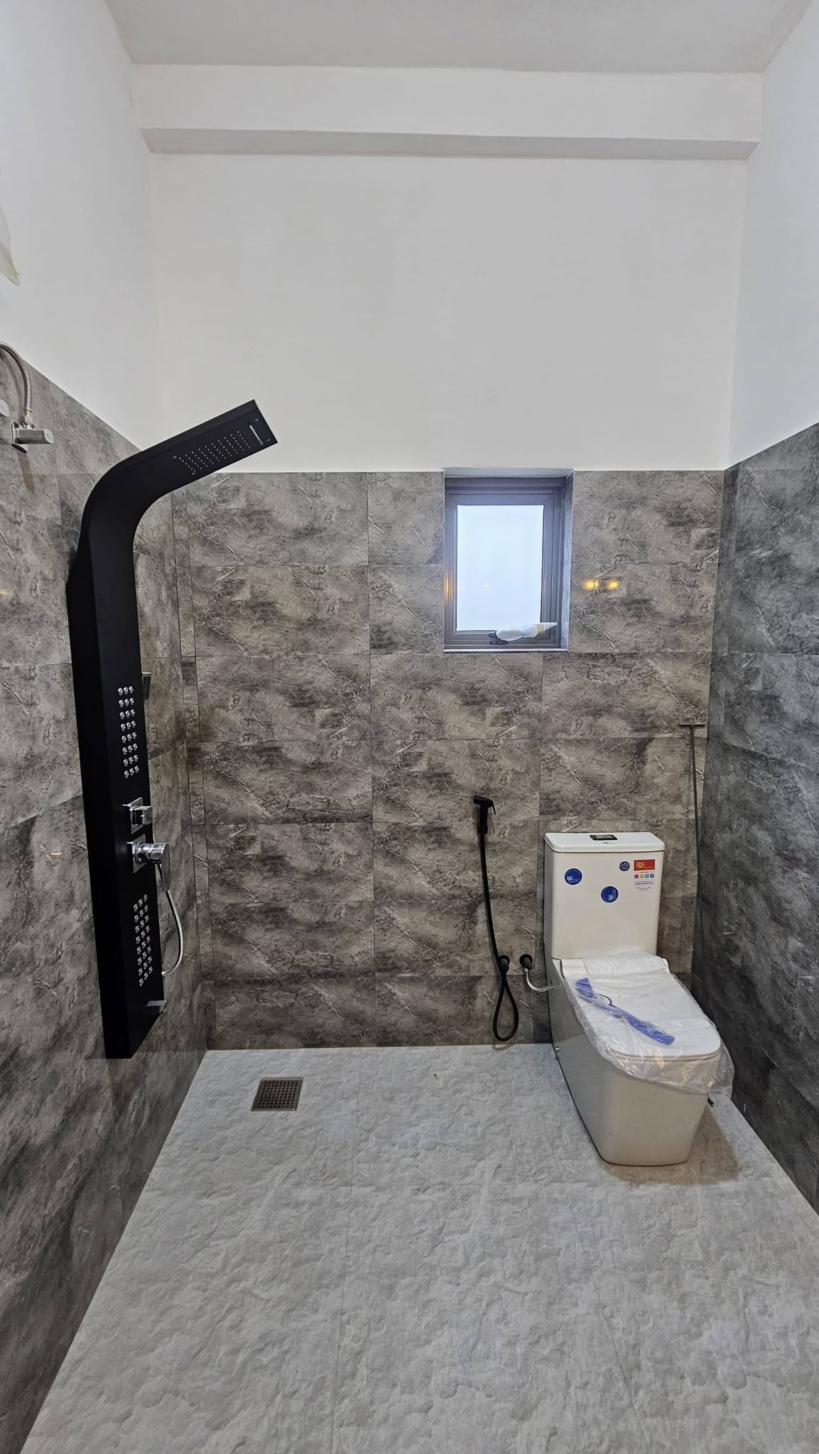 Box type house for sale in Katuwapitiya