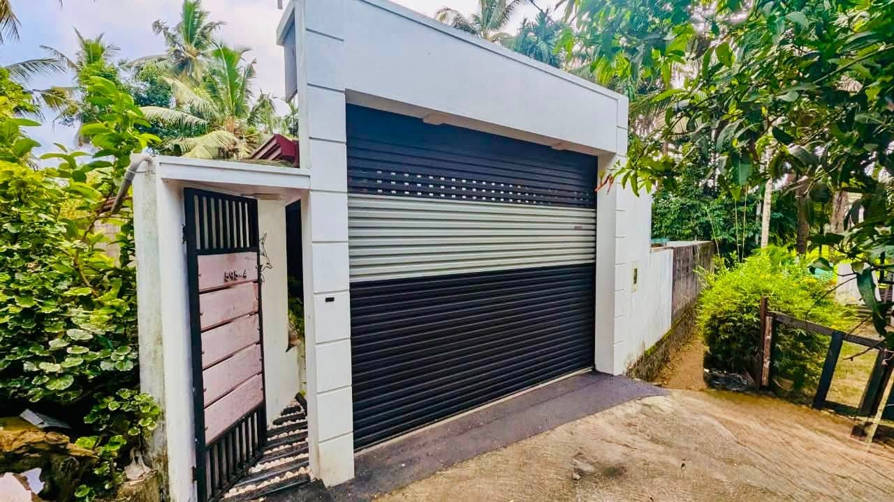 House For Sale In Athurugiriya