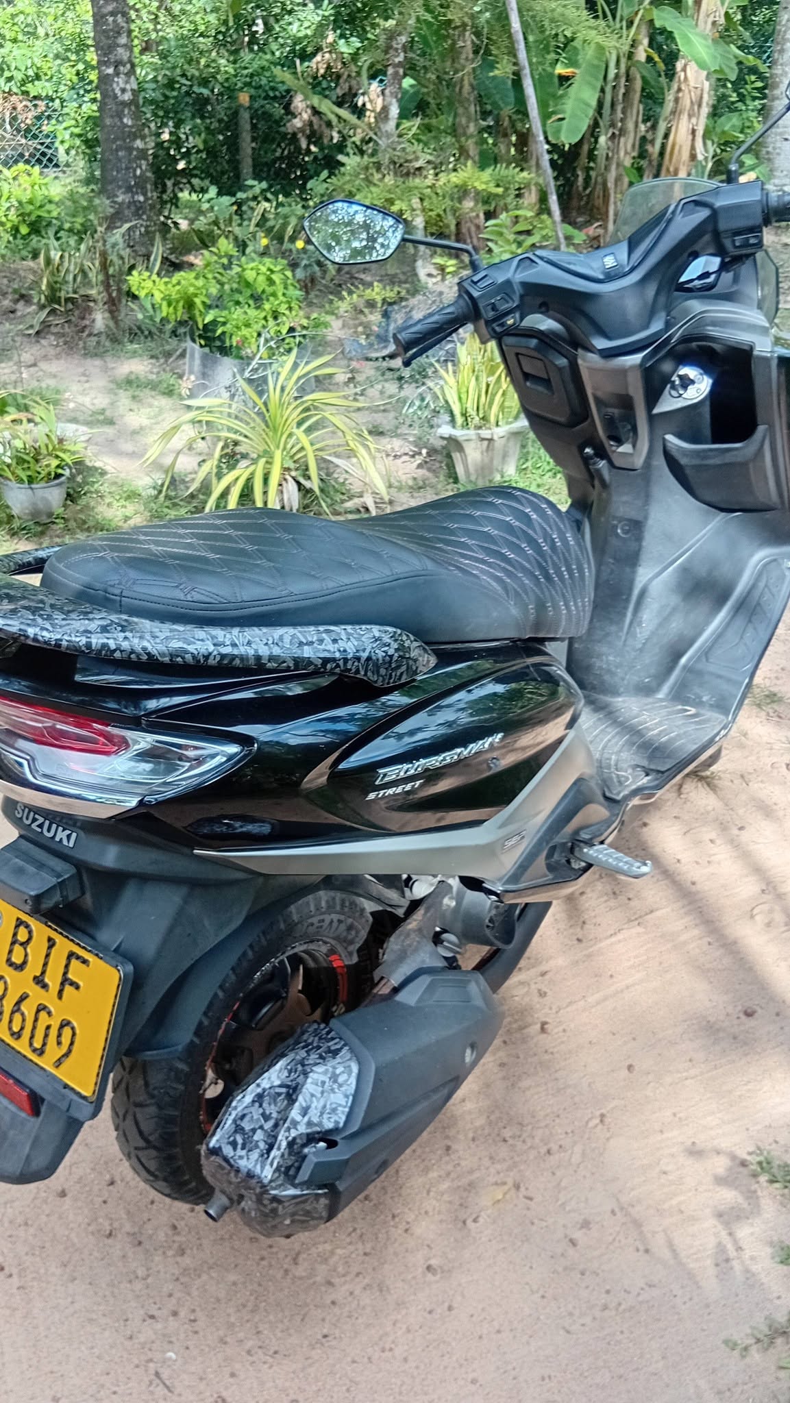 Suzuki burghman 125