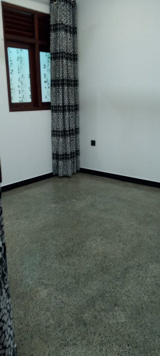 රාගම තේවත්තෙන් නිවසක් විකිණීමට