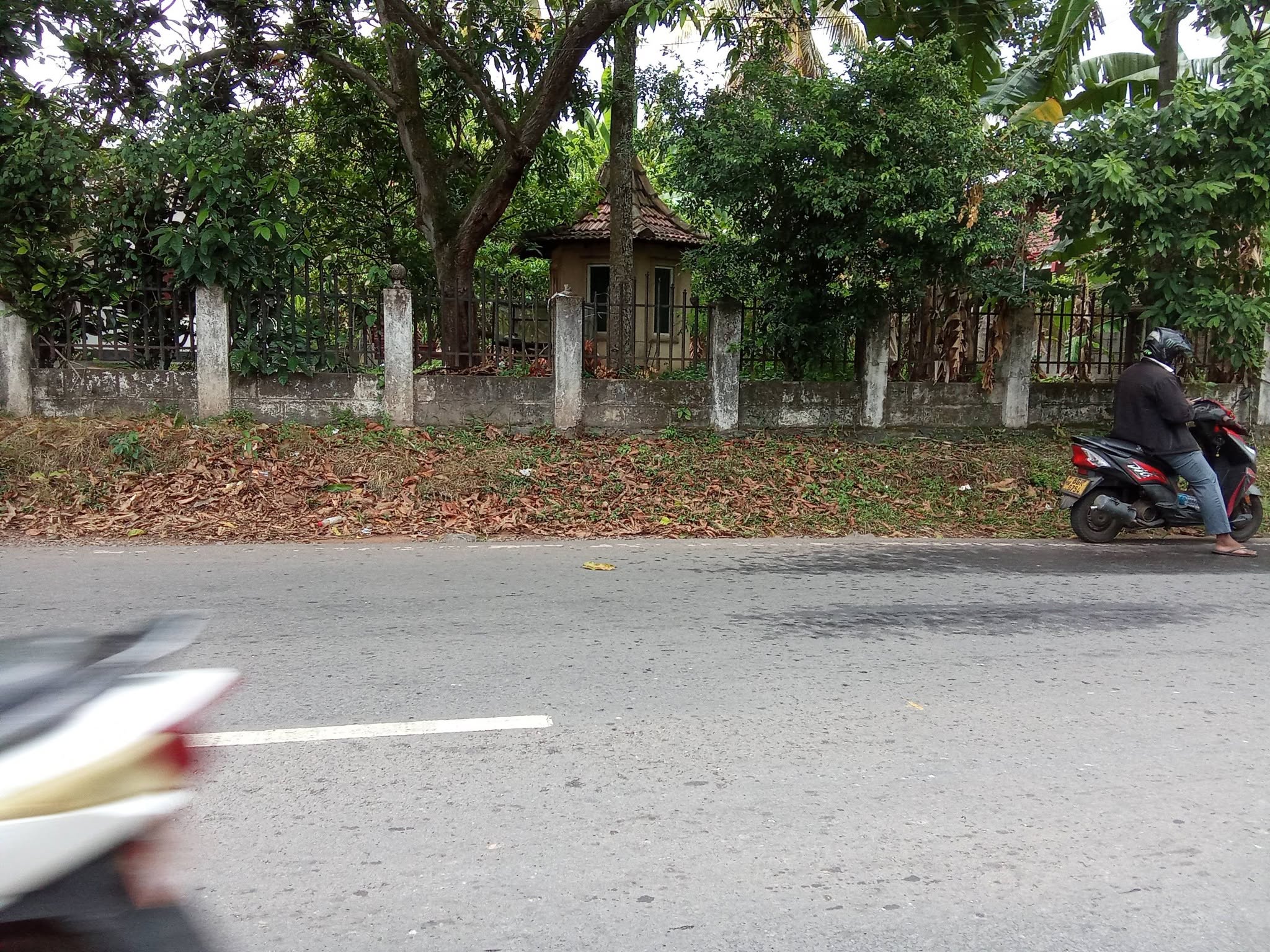 PRIME 8.6 PERCH LAND FOR SALE – EXCELLENT MAIN ROAD LOCATION