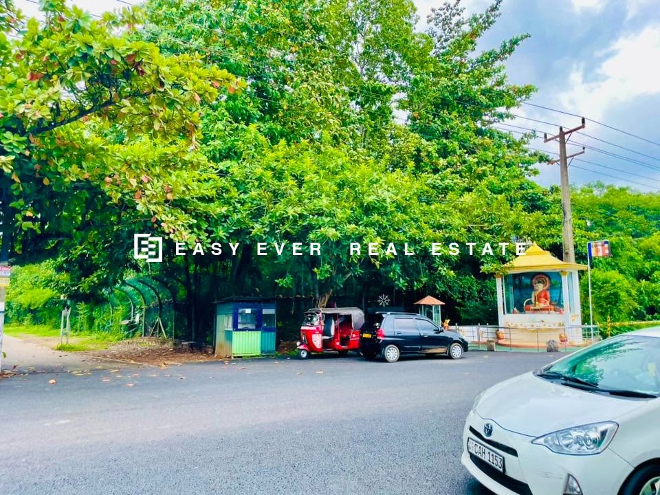 9.5 Perch Prime Residential Land for Sale Kotte / Madiwela.