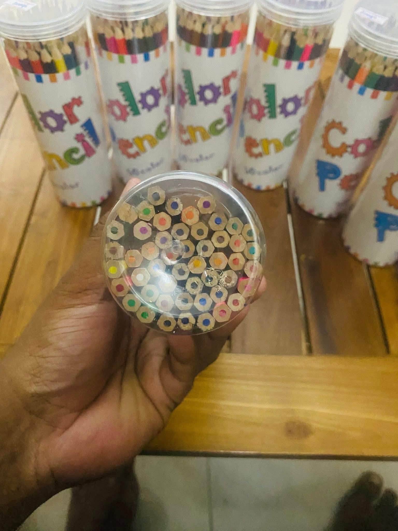 Quality 50 colour pencil set