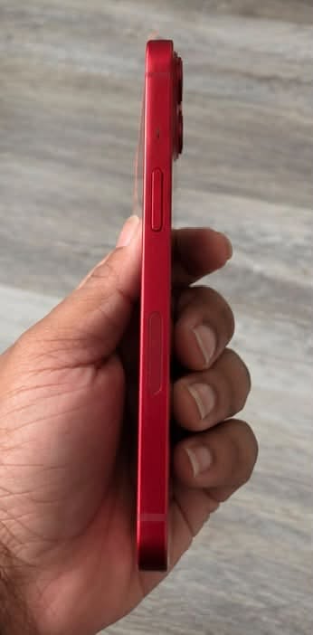 iPhone 13 red 128 GB