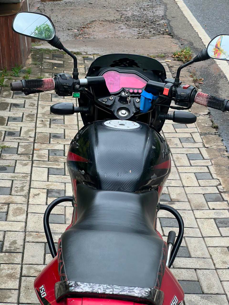 Pulsar 150